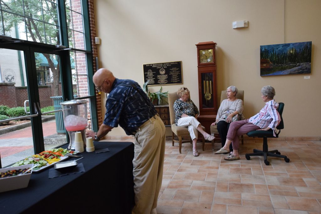 7-2019 art crawl 045 (1024x683).jpg
